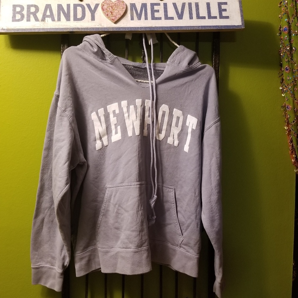 New Brandy melville Newport hoidie